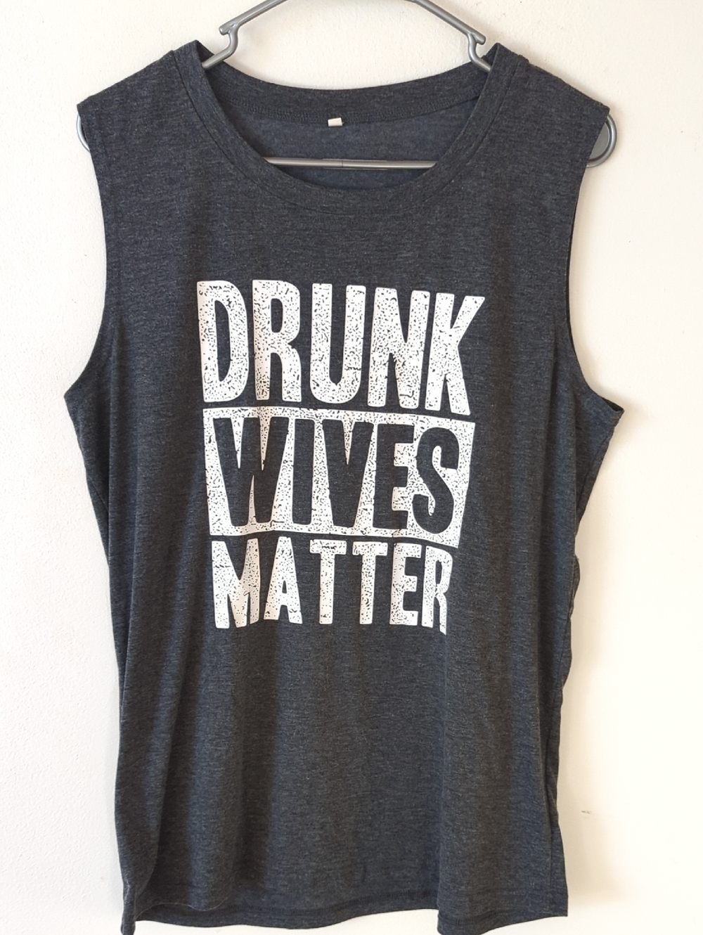 Charcoal Sleeveless Graphic Muscle Tee - 'DRUNK WIVES MATTER' XL